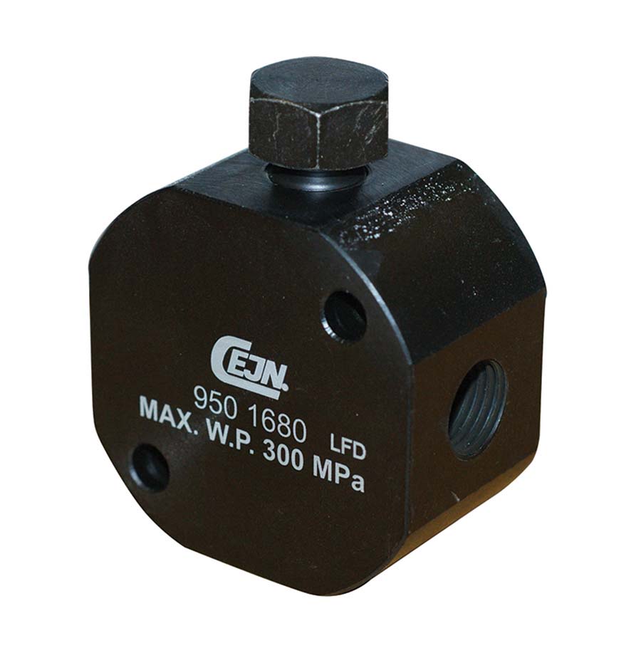 CEJN - CEJN Series 950 – 4-way female thread CONNECTION: 1/4" BSPP, DESCRIPTION: Supplied with One Blind Plug - Part number C199501680
