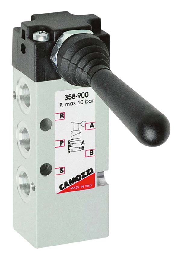 CAMOZZI - 5/3 Lever / Spring Valve . - Part number Z474-905